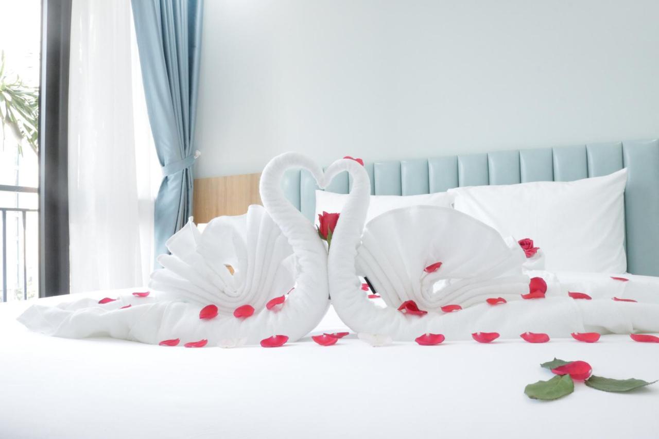 Hummer Hotel & Apartment Da Nang Beach Экстерьер фото