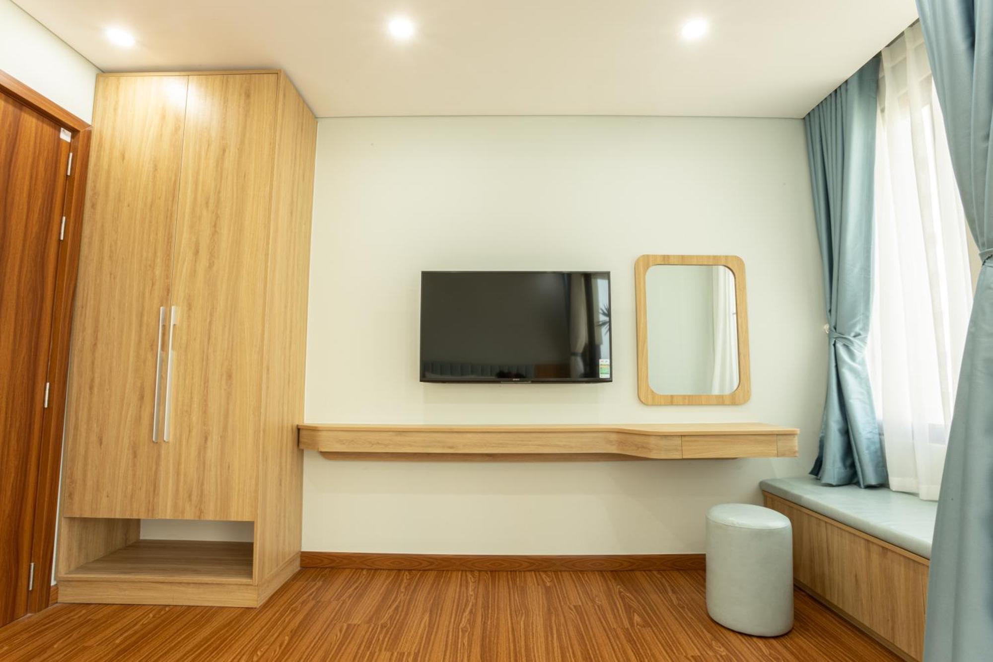 Hummer Hotel & Apartment Da Nang Beach Экстерьер фото
